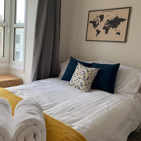 The Hideaway, Calm, Cozy, Dog Friendly Retreat Appartement Cheltenham Buitenkant foto