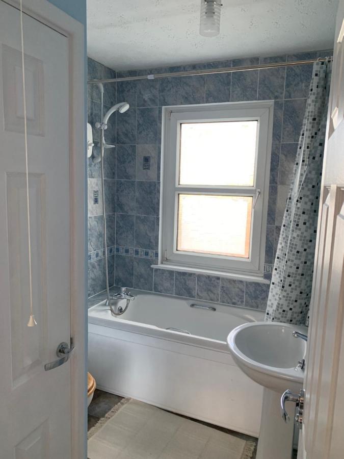 The Hideaway, Calm, Cozy, Dog Friendly Retreat Appartement Cheltenham Buitenkant foto